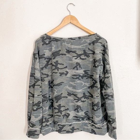 Sundry | Camo Boatneck Slub Knit Sweatshirt, size 1 (small) - Picture 3 of 11